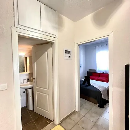 Phoenix Maisonette